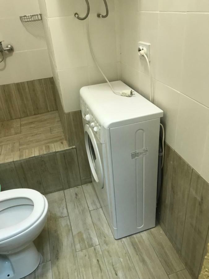 Ararat-Demeevskaya Hostel Kiev Exterior photo